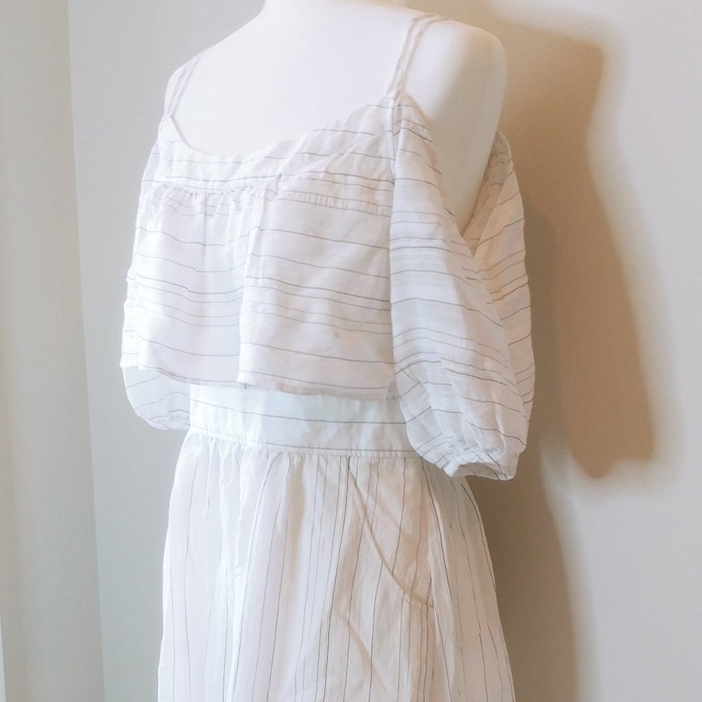 NWOT - To the Max White Cold Shoulder Dress - Sz 8 - Picture 2 of 10